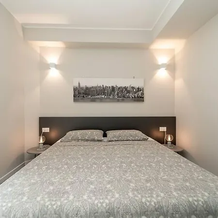 2 Min From The Cathedral With Private Parking Appartamento