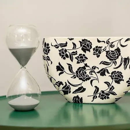 2 Min From The Cathedral With Private Parking *