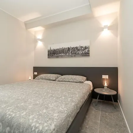2 Min From The Cathedral With Private Parking Appartement *