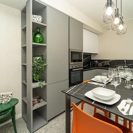 Appartement 2 Min From The Cathedral With Private Parking