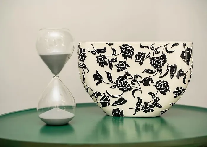 2 Min From The Cathedral With Private Parking *