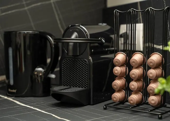 아파트 2 Min From The Cathedral With Private Parking 코모