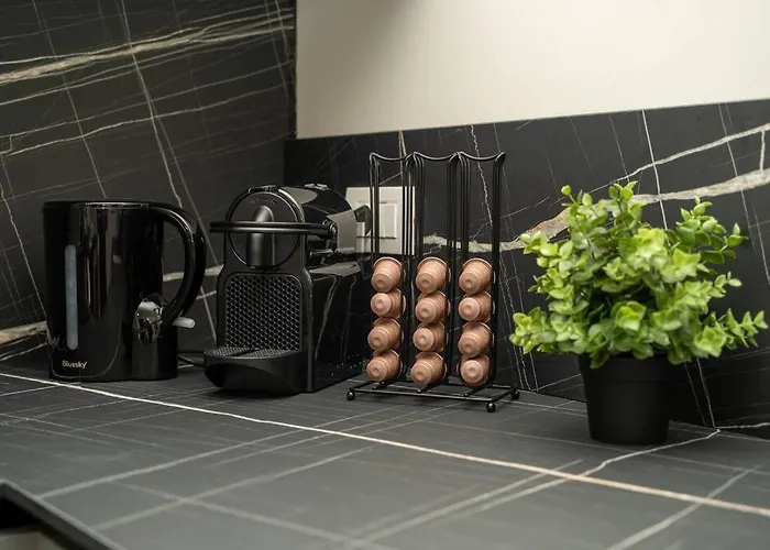 아파트 2 Min From The Cathedral With Private Parking 코모