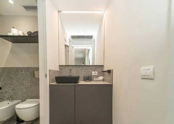 아파트 2 Min From The Cathedral With Private Parking 코모