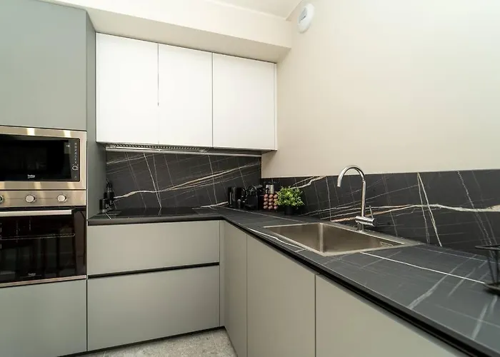 2 Min From The Cathedral With Private Parking * 코모