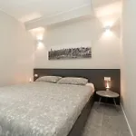 2 Min From The Cathedral With Private Parking Lägenhet *